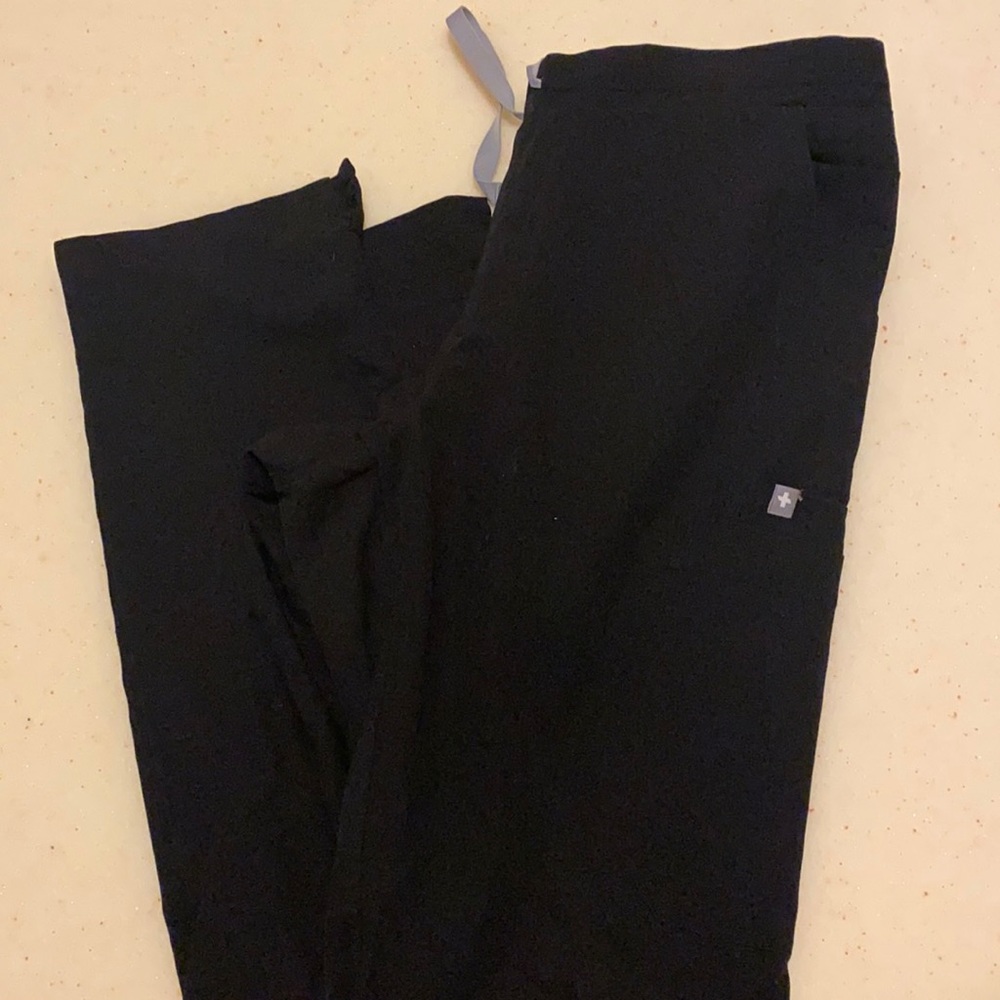 Figs straight leg medium scrubs pants